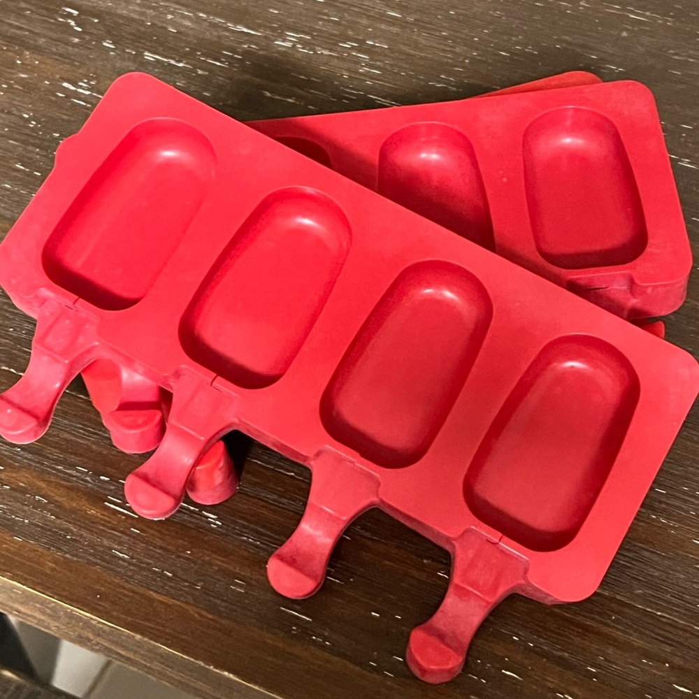 4 Red Silicone Popsicle Molds (makes 16)